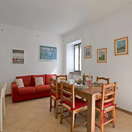 Apartmán Il Glicine Di Anna - Happy