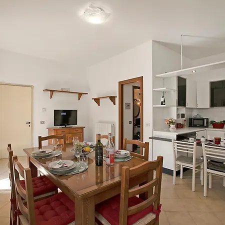 Il Glicine Di Anna - Happy Apartmán